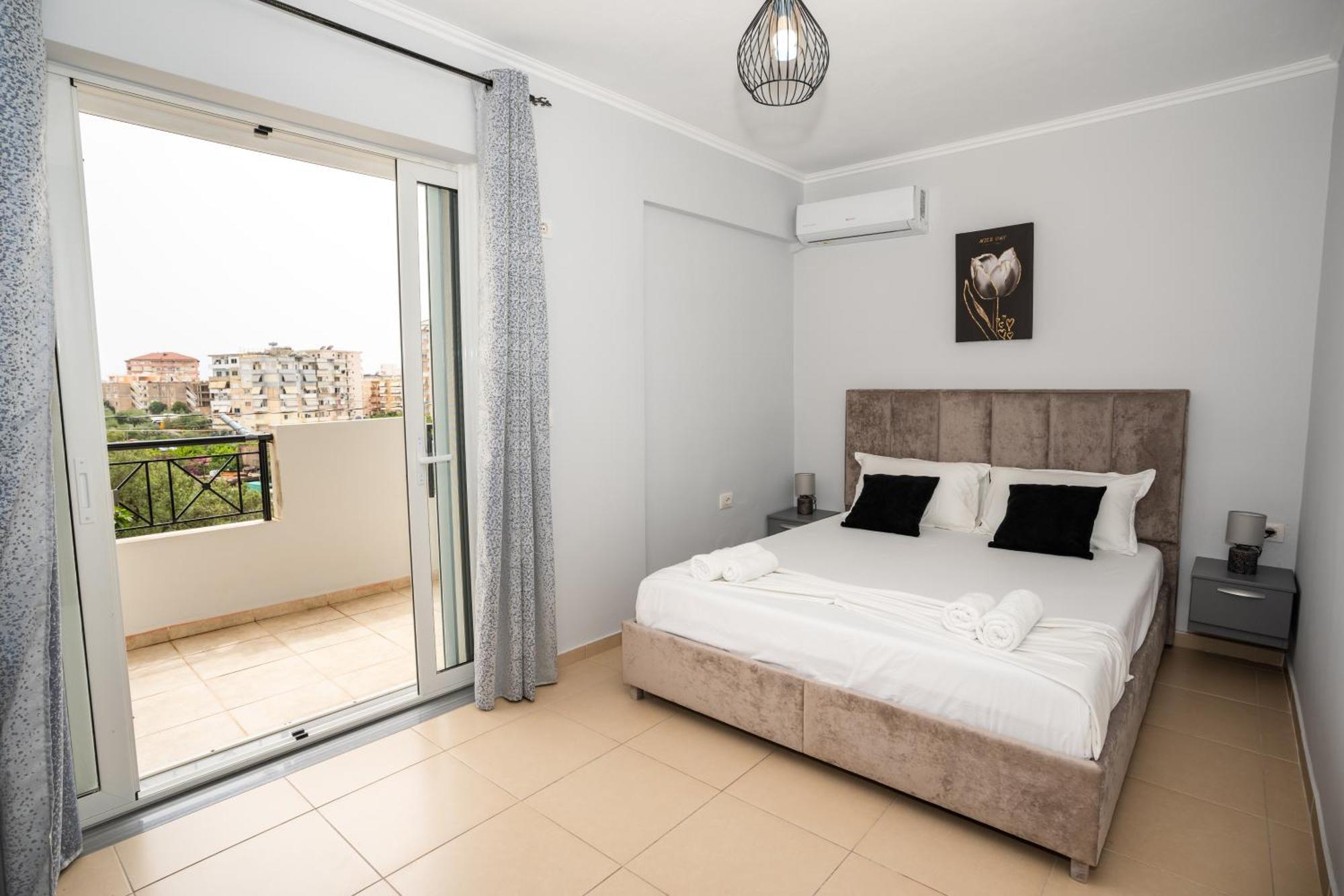 A&V Apartments Sarande Bagian luar foto