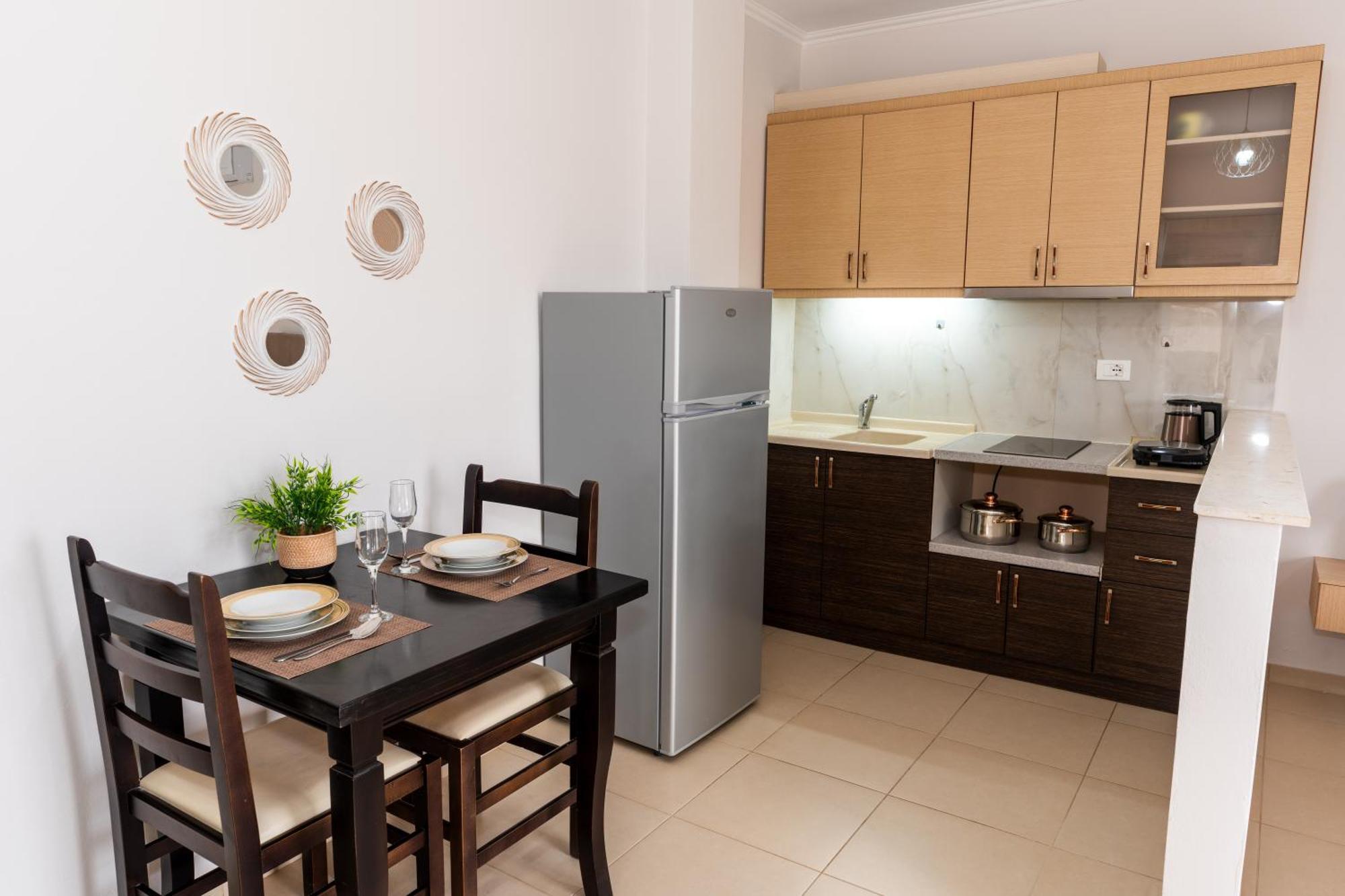 A&V Apartments Sarande Bagian luar foto